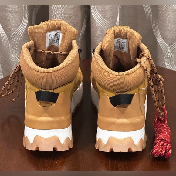 Nike City Classic Woman’s Boot Wheat/Sail-Black (DQ5601 710) Size: 5.5 - NWOT - Picture 4 of 13